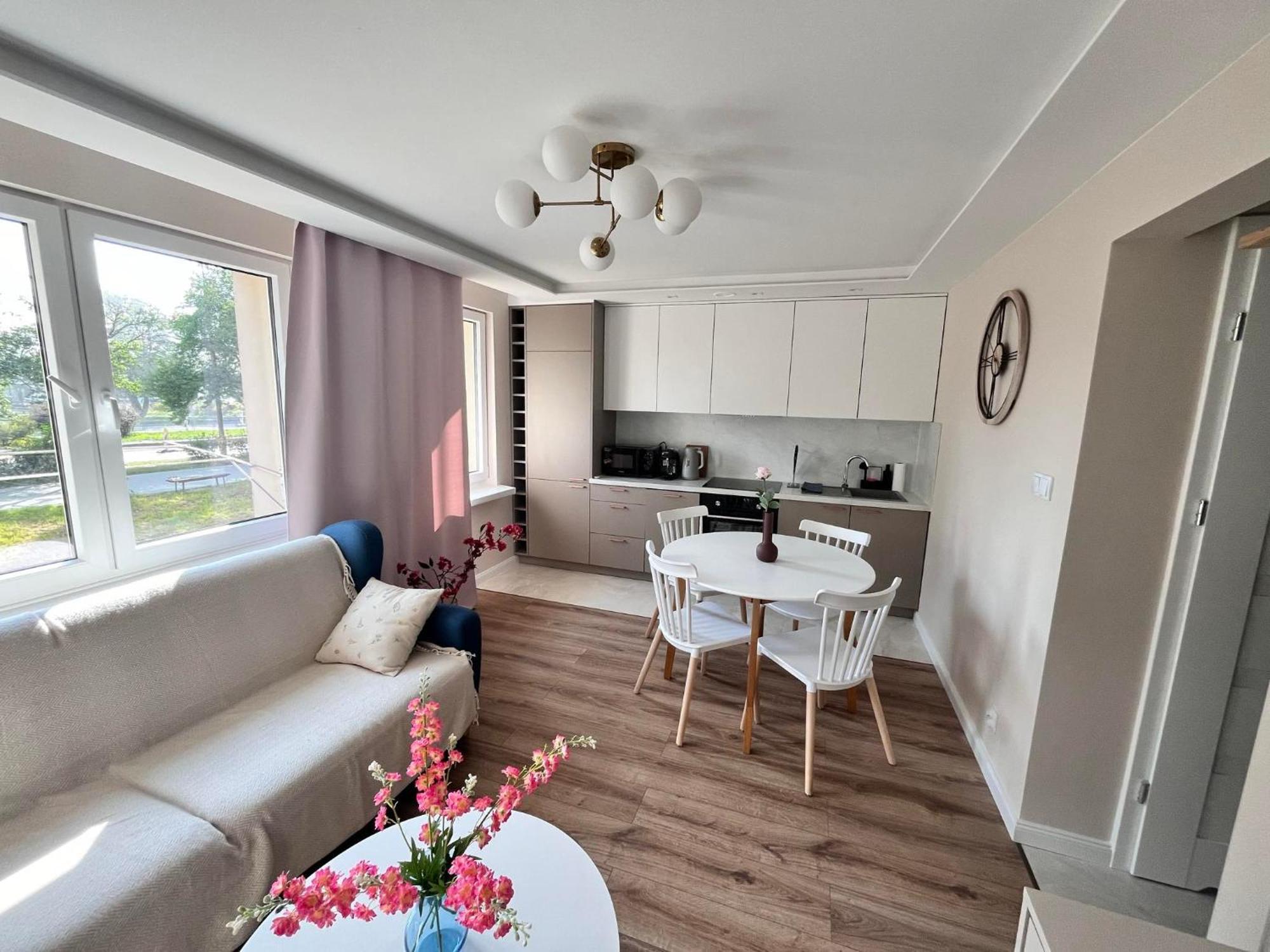 Prestige Apartment Bohaterow Warszawy Kielce Buitenkant foto